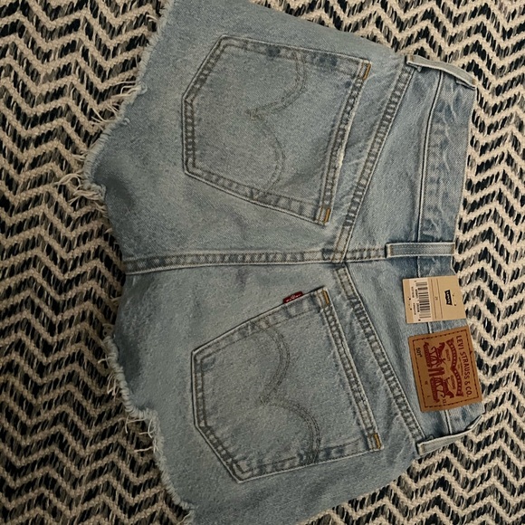 Levi Jean shorts - Picture 1 of 2
